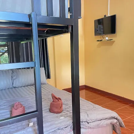 Rain Tree Cafe & Homestay Uthai Thani Exterior photo
