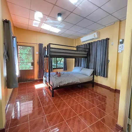 Rain Tree Cafe & Homestay Uthai Thani Exterior photo