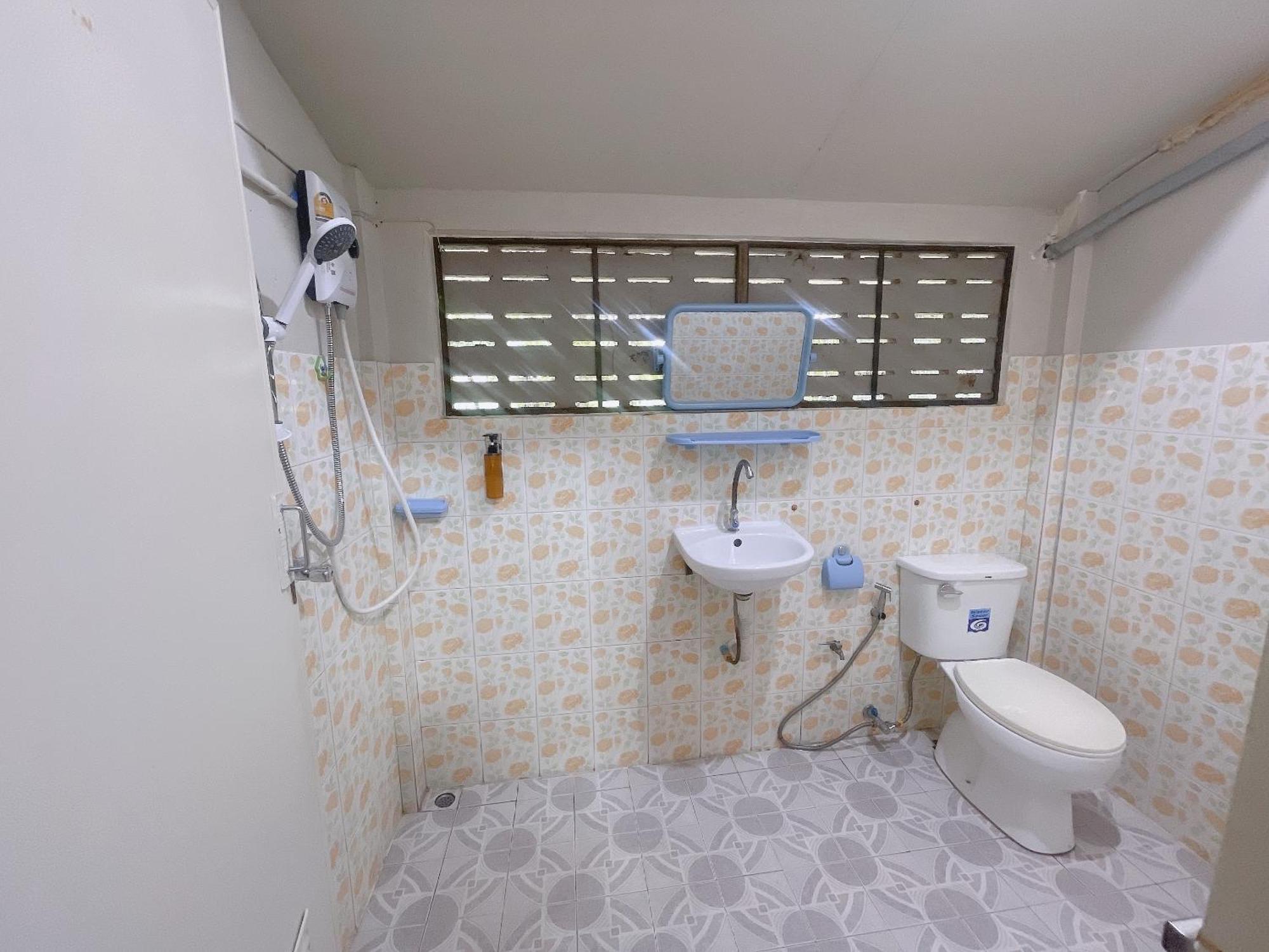 Rain Tree Cafe & Accommodatie bij particulieren *